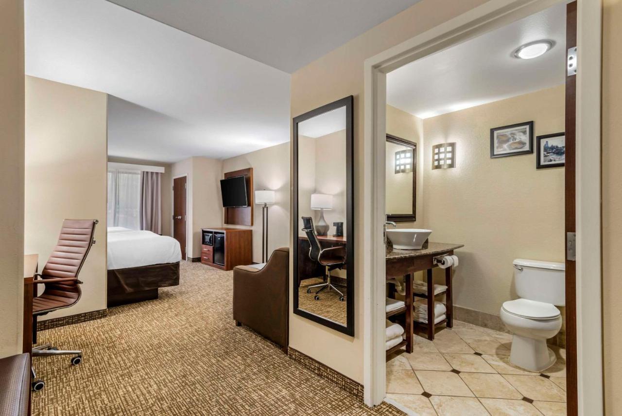 Comfort Suites At Kennesaw State University Esterno foto