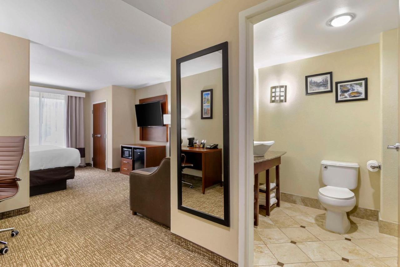 Comfort Suites At Kennesaw State University Esterno foto